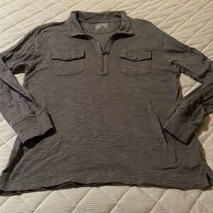 Men’s Converse size large